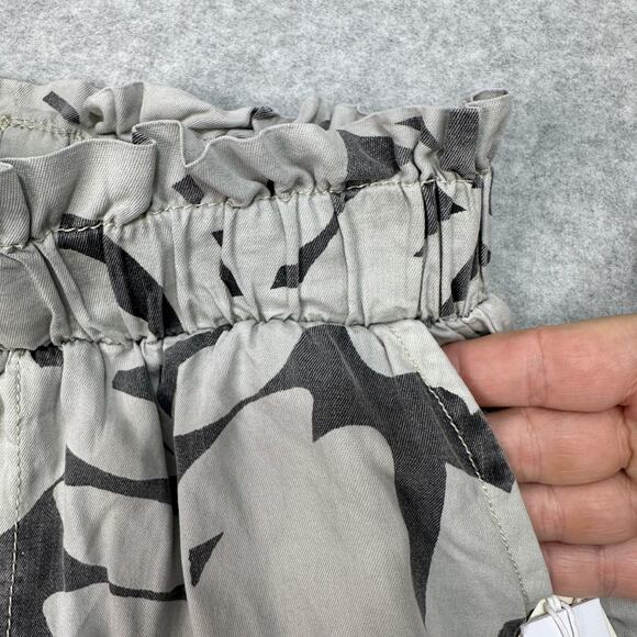 Jane & Delancey Tropical Beach High Waist Shorts WMN XS Beige w/Black Leaf Print - Picture 3 of 7